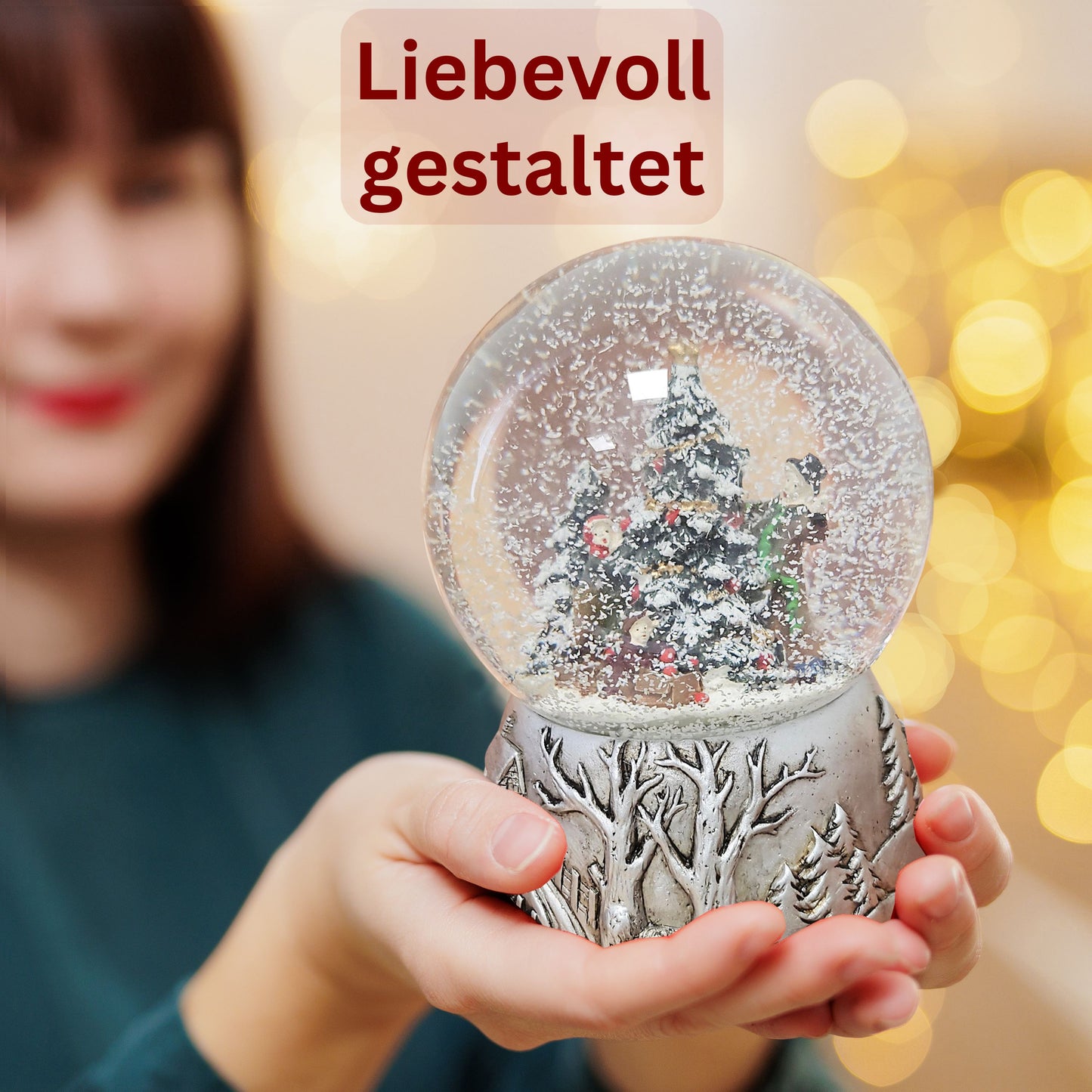 Nostalgische Schneekugel Christbaum schmücken auf Silber Landschaft 100 mm Durchmesser mit Spieluhr