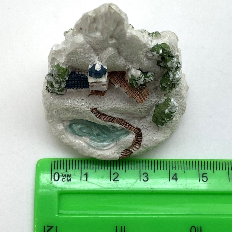 Innenmodell "Berg-Dorf" - 50 x 65 mm - Schneekugelhaus