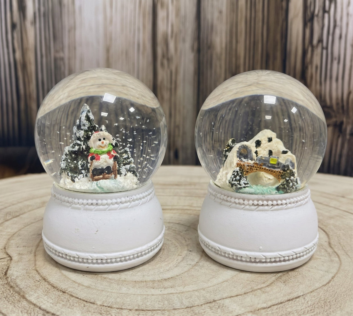 Minimalistisches-Paket - 5 Nostalgie Schneekugeln in einer Größe - Schneekugelhaus