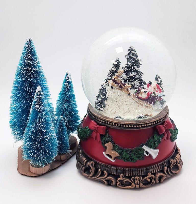 Nostalgische Schneekugel Weihnachtsmann im Schlitten auf Sockel Weihna – Schneekugelhaus