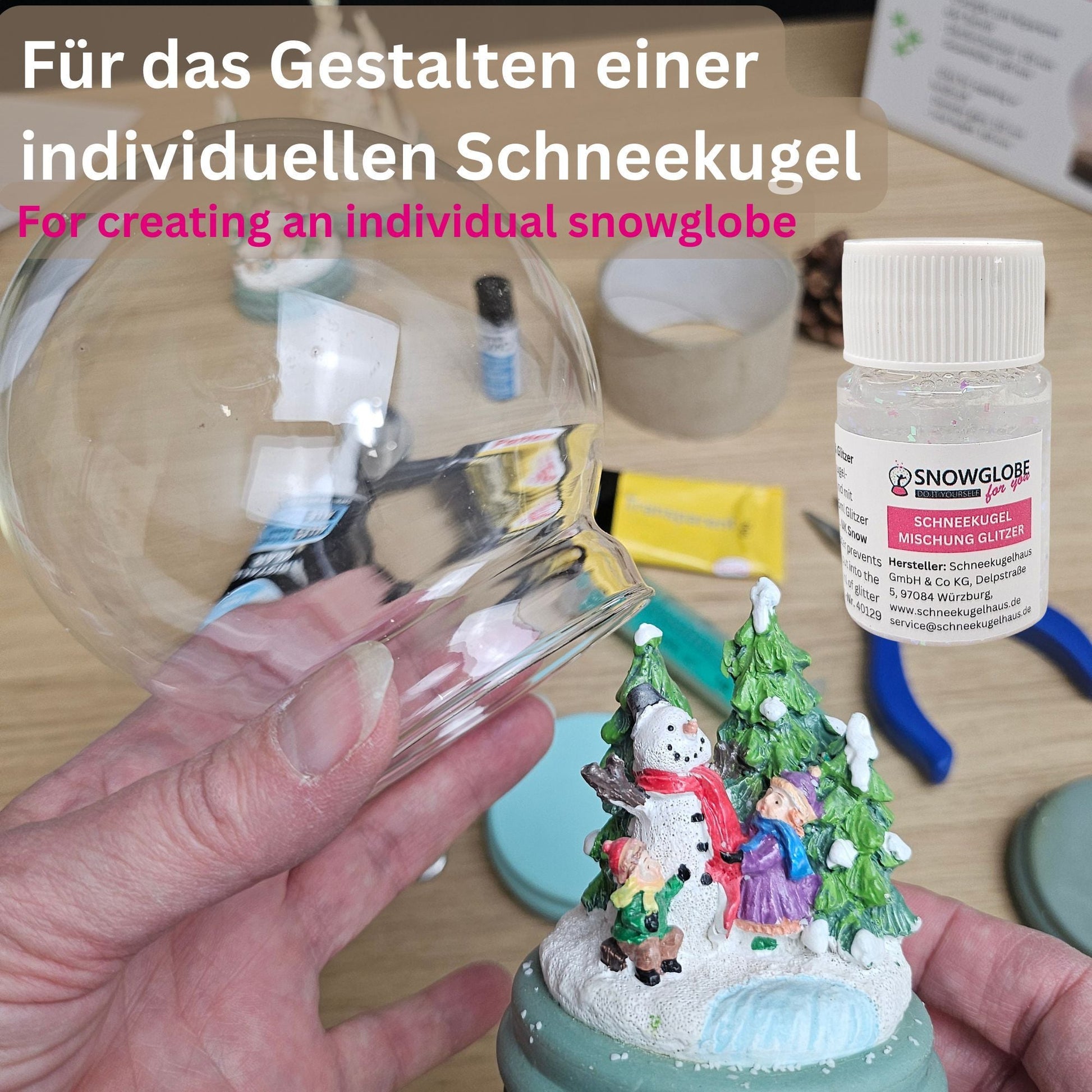 Schneekugel - Fertigmischung mit Wasserklar, feinem Schnee & Glitzer - Schneekugelhaus
