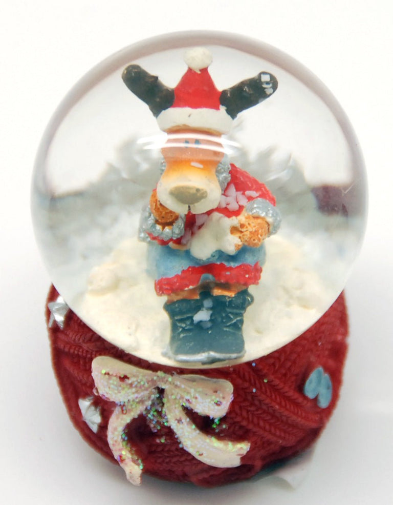 Mini-Schneekugel Weihnachtselch auf Strick-Sockel – mit Plüschtier - Schneekugelhaus